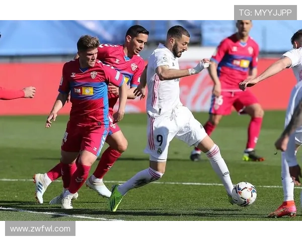 足球比赛中的短传技巧与战术执行 足球比赛中的短传技巧与战术执行